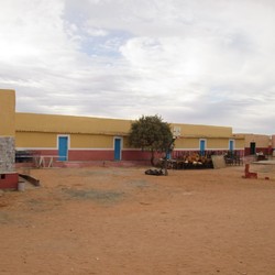 Écoles améliorées pour plus de 2200 filles et garçons des ca ... Image 4